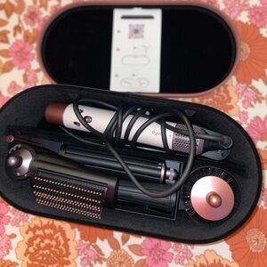 Airwrap i.d. Multi-styler and Dryer Straight+Wavy Hair